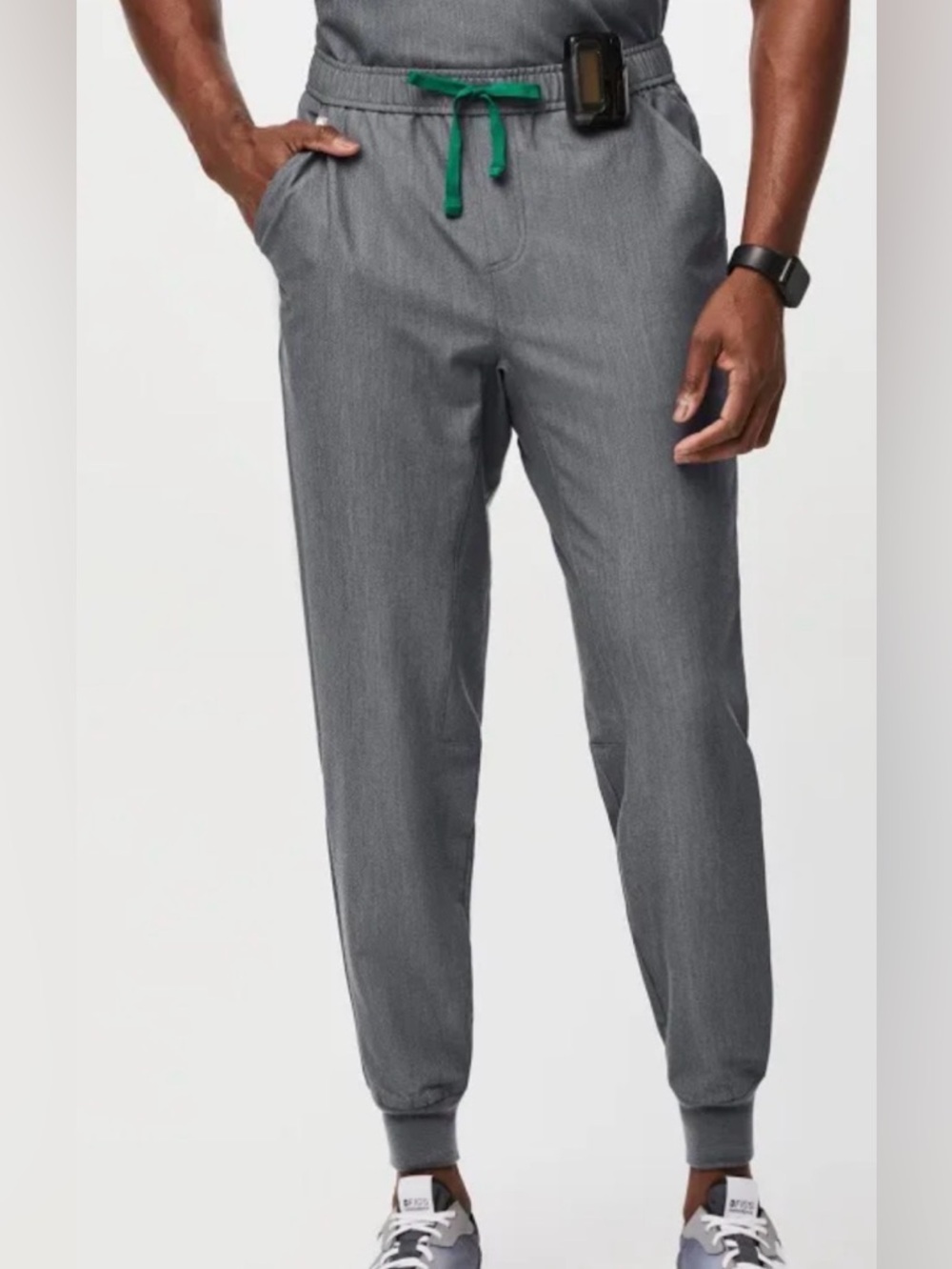 FIGS Tansen Jogger Scrub Pants - Men’s Medium, Graphite
